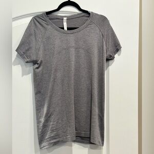 Lululemon!! Size16. Swiftly tech short sleeve shirt 2.0